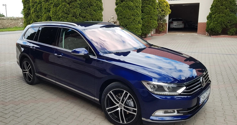 Volkswagen Passat cena 79900 przebieg: 148000, rok produkcji 2018 z Strzegom małe 742